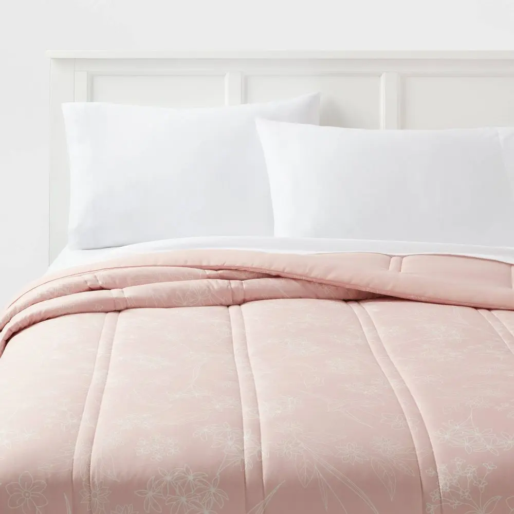 Lofty Microfiber Printed Comforter Light Floral - Room Essentials Lofty Microfiber Printed Comforter Light Floral - Room Essentials