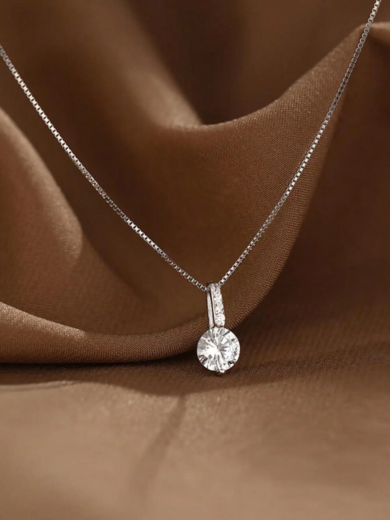 1pc Minimalist Delicate Pendant Necklace, Collarbone Chain, Casual Wear For All Seasons