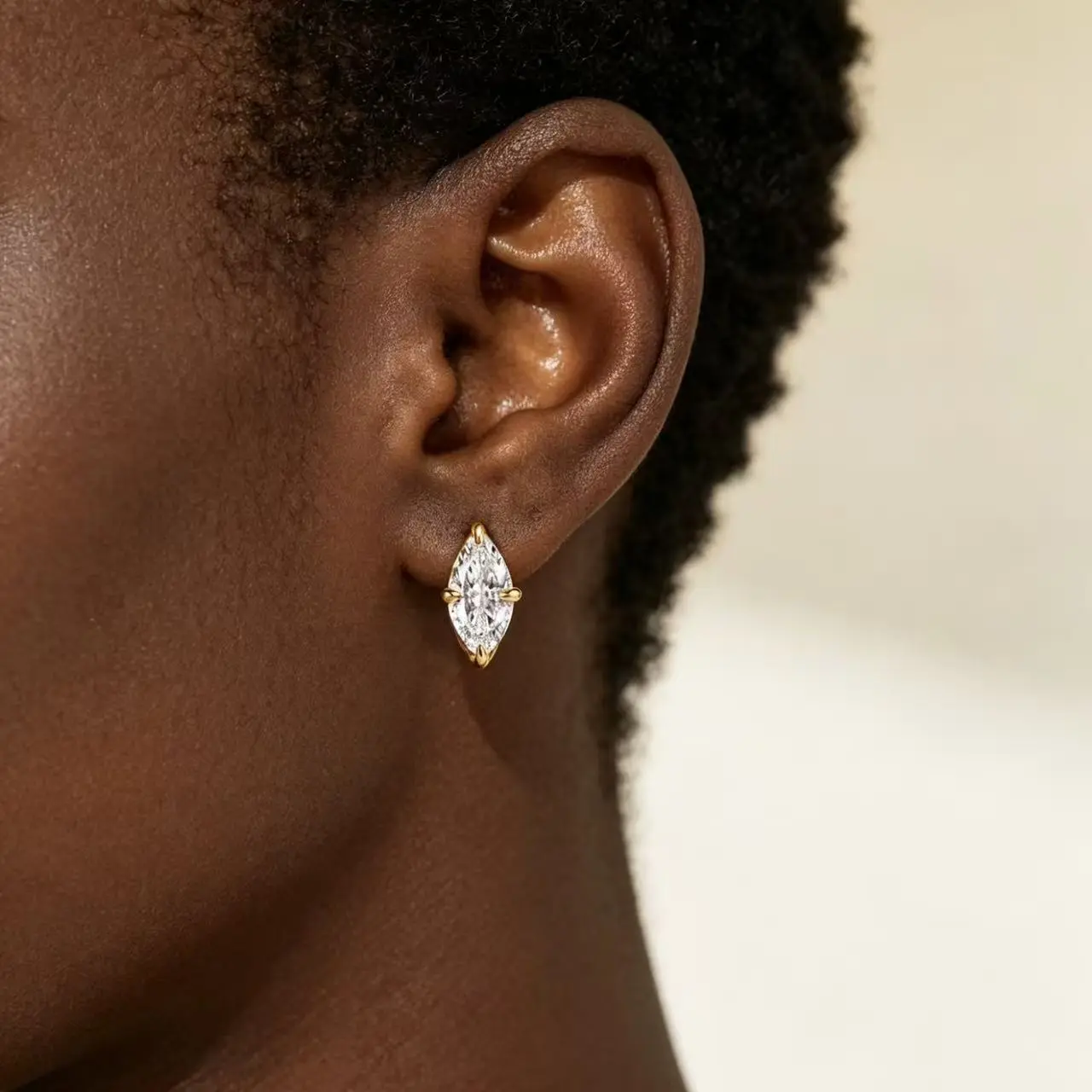 Lab-Grown Diamond Stud Earrings, 9K, 1 ct×2, VS1-D Grade, Classic 4-Prong Marquise Cut, pwq05113