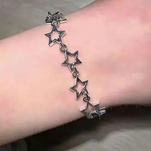 Y2K Star Charm Bracelet for Women - Trendy Hollow Five-Pointed Star Design, Adjustable Alloy Chain Link Bracelet, Cool & Sweet Style for Casual Attire or Gift, Versatile Accessory | Edgy Wristwear | Adjustable Bracelet