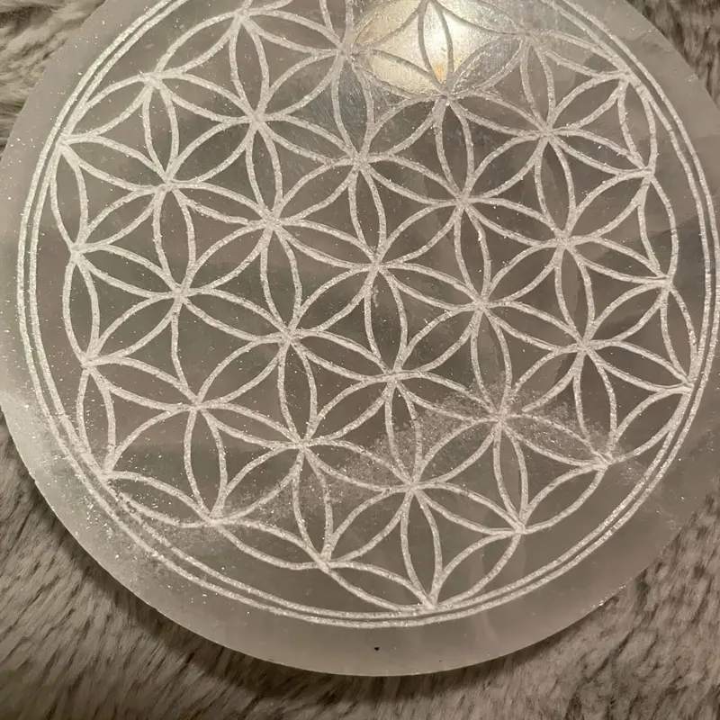 Selenite Round Generator with Unique Design and Clear Edge