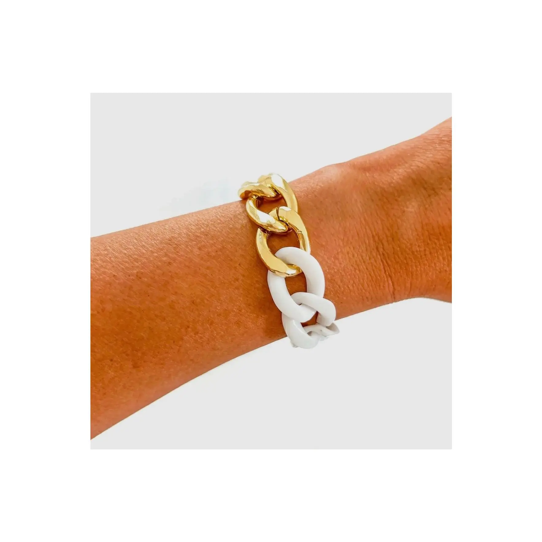 White Chunky Acrylic Chain Link Bracelet