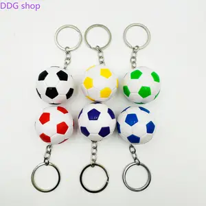 Mini Soccer Ball Keychain Colorful Plastic Football Bag Charm Sporty Pendant Key Ring Creative Small Gift for Party Favors Sports Events Backpack Handbag Decoration