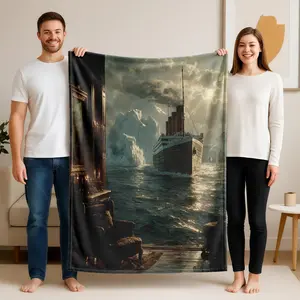 1 piece The sinking moment of the Titanic heading towards the iceberg_5270 themed flannel blanket - Modern-style all-season flannel blanket, suitable for sofas and beds, super soft and comfortable, digital print design, 100% polyester material