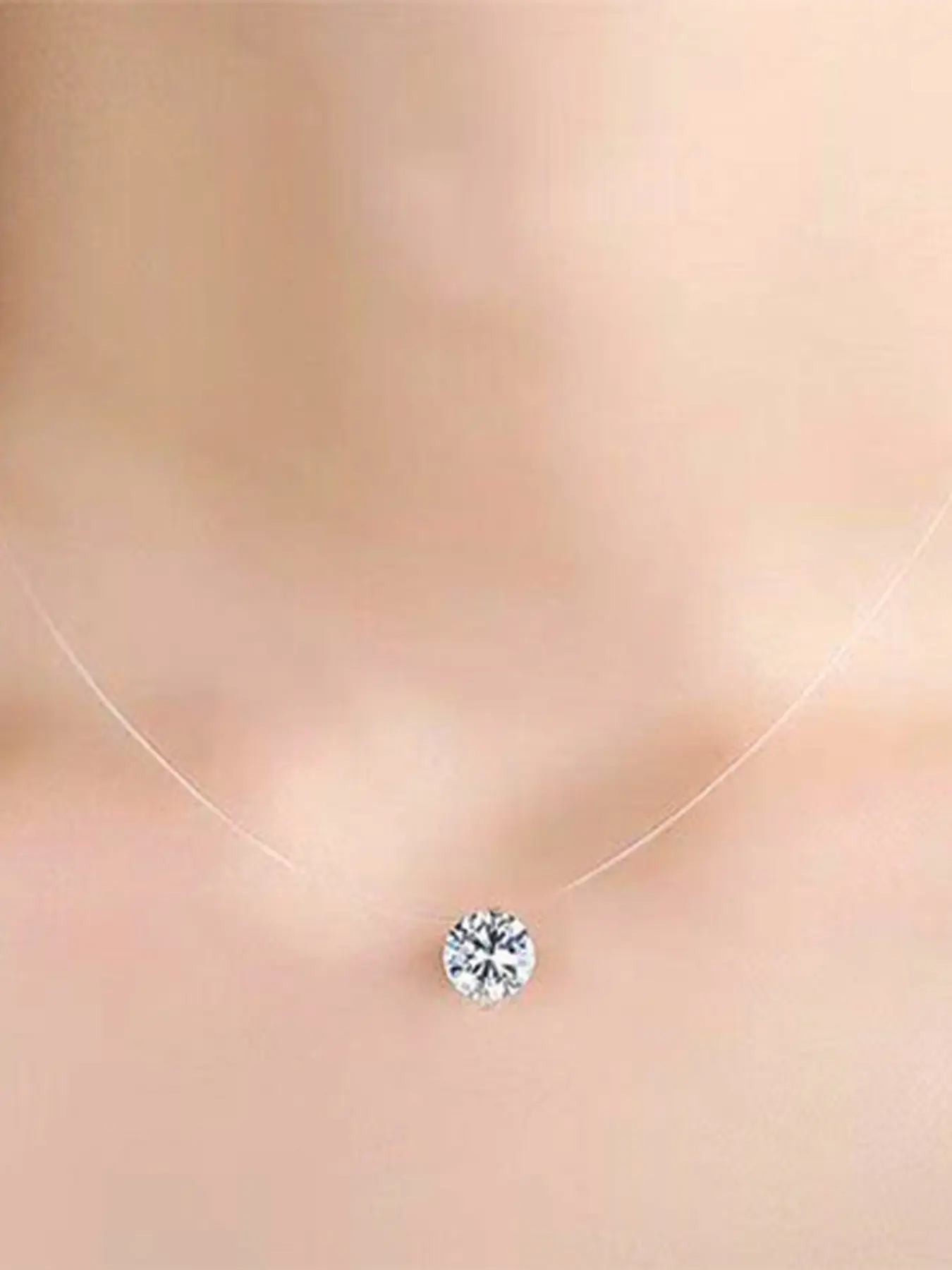 Elegant Mermaid Tears Zirconia Necklace, Invisible Line Design, High-End Clavicle Chain, Versatile Jewelry Accessory, Pendant with Zirconia