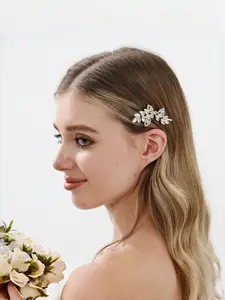 Elegant Bridal Hair Clip, Luxury Rhinestone Wedding Accessory, Versatile Lightweight Hairpin for Women, High-End Bride Headwear