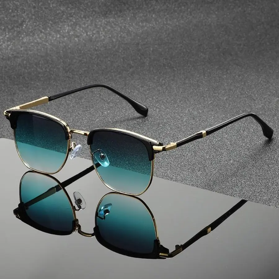 Women's Vintage Square Shades with a Burgundy Metal Frame, Lightweight Retro Eyewear with UV400 Protection for Driving & Daily Wear, Womens Sunglasses, Stylish Accessories, Polyamide, Statement Frame Glasses, Bold Retro Look, Lightweight Frame, Retro Squa