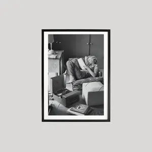 Marilyn Monroe Black & White Photography Print – Candid Hollywood Wall Art