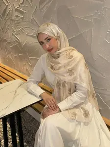 Fashion Rose Embroidered Shimmer Silk Hijab Scarf, Women's Cute Embroidery Headscarf, Muslim Daily Wear Turban, Breathable Beach Long Shawl