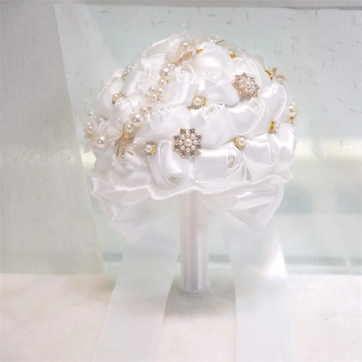 Decorative Round Faux Flower Bridal Bouquet - Pearl-Trimmed Vintage Lace, Satin Ribbon with Shiny Crystal Brooch for Bridesmaids, Romantic Wedding Supplies, Wedding Props