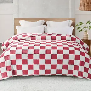 Fleece Checkered Blanket King Size, Cozy Lightweight Fuzzy Blanket for Bed, Suitable for All Seasons, Red, 90" x 104"