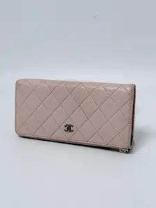 Pre-owned CHANEL Leather Clutches & Wristlets Pink Quilted Caviar Classic Long Flap Wallet JA447CC