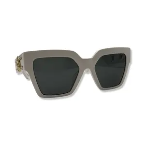 Pre-owned Versace White Frame Sunglasses with Gold Accents VER1002