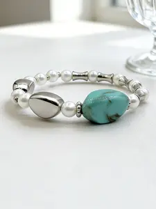 Women Boho Acrylic Hand Chain Bracelet, Lightweight Creative Design, Artificial Pearl Accents, All-Season Wear, Daily Versatile Accessory