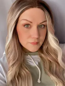 IMSTYLE Jamie ombre color with curly hairstyle 24 inches T-part lace front wig TQ07-T1429/T1612/613/60-raise