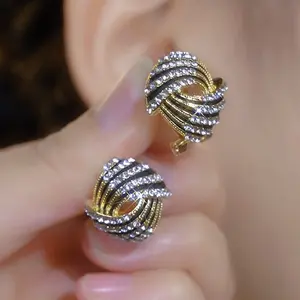 LisiZen Korean Minimalist Stud Earrings for Women 2025, Chic Elegant Design, Small Fashion Statement Jewelry DZEH1998 Gold Plated Hoop