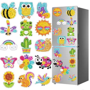 15-piece DIY Diamond Painting Fridge Magnets, 5D Diamond Art Magnetic Ornaments for Animals and Plants, Handmade Art Decorative Stickers, Includes Magnetic Backing, Includes Tool Kit, Craft Kit Suitable for Adults