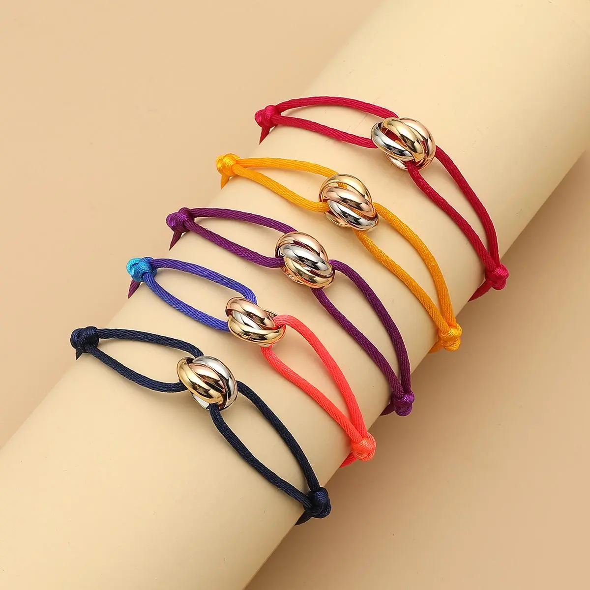 Knotted Adjustable Rope Bracelet (15cm-22cm) for Male & Unisex Use, Casual Elegant Minimalist Copper Jewelry with Triple Circle Accent, Long-Lasting Color, Fashionable Style