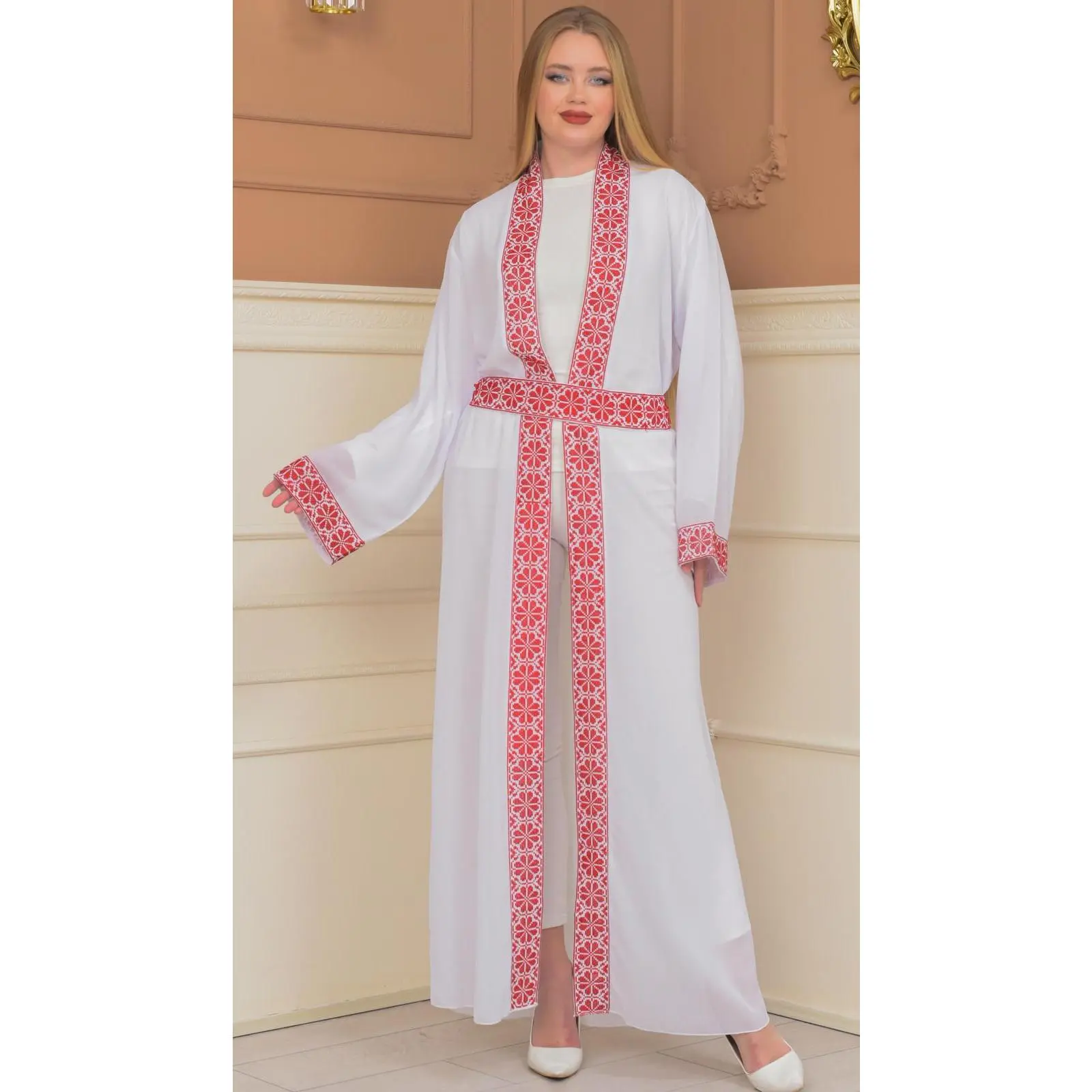 Women's Layered Bisht Outerwear with Patterned Red Lining - Long, Elegant & Breathable for a True to Size Fit, Made in UAE, Casual