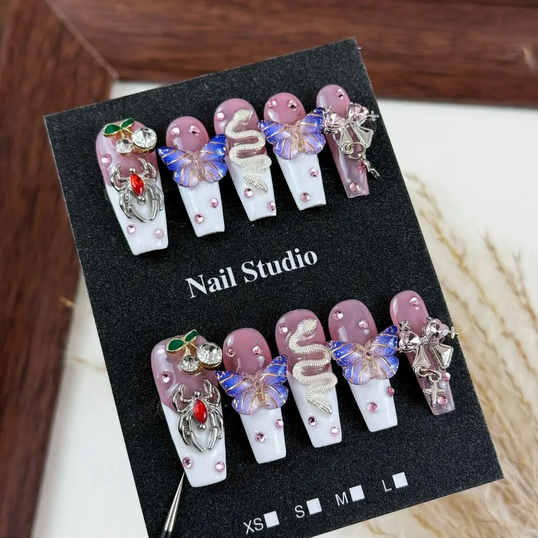10pcs Gothic style, Dramatic handmade nails, hand-painted three-dimensional spider, butterfly, shiny pink diamonds handmade fake nails, Suitable for escape room challenges, haunted houses, Halloween events