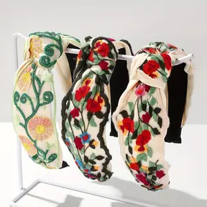 3 pcs  Celtic Flower-Embroidered Headbands, Featuring a White Base Adorned with Multicolored Flowers, Designed with a Knot, And Serving As a Stylish Wide Hair Accessory