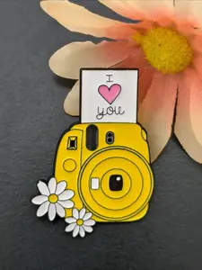 Yellow Instant Camera with Daisy Enamel Pin, "I Love You" Lapel Pin Brooch Badge for Photographers Lovers Accessory Gift