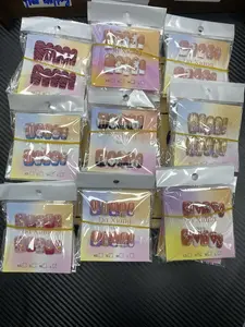 Una(5033)gc.30$ get 15 pairs of nails. We have different shapes and different styles.