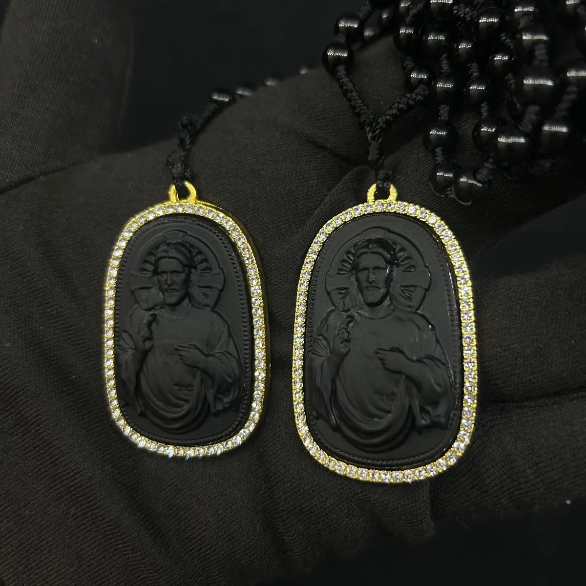 JESUS NECKLACE