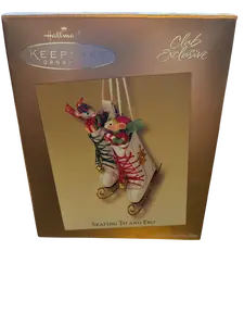 Hallmark Skating To and Fro 2003 Keepsake Ornament