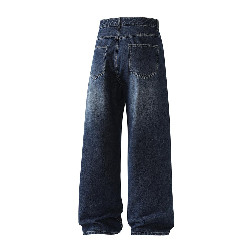 Men's loose straight-leg jeans, vintage style, suitable for street casual wear.