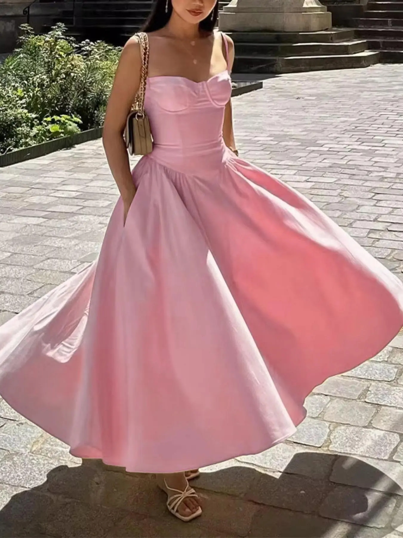 Women's Plain Backless Cami Dress with Zip-Back, Elegant Classy Flattering  Adjustable-Strap Midi Dress for Parties, Holidays and Wedding Guests,  Women's Summer Clothes - TikTok Shop