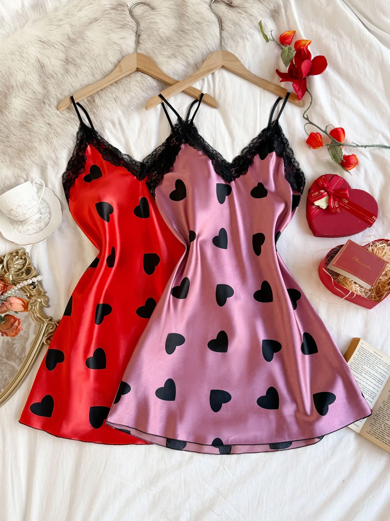 Women's Lace Trim Sleepwear Homewear Loungewear Set, Fashionable Printed Heart Love Halter Sleeveless Short Dress, 2-Piece Ladies Nightgown Collection, Womenswear