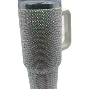 Vasos de 40 oz. Sparkly Feature Tumbler as shown in the Provided Image With Rechargeable Speaker