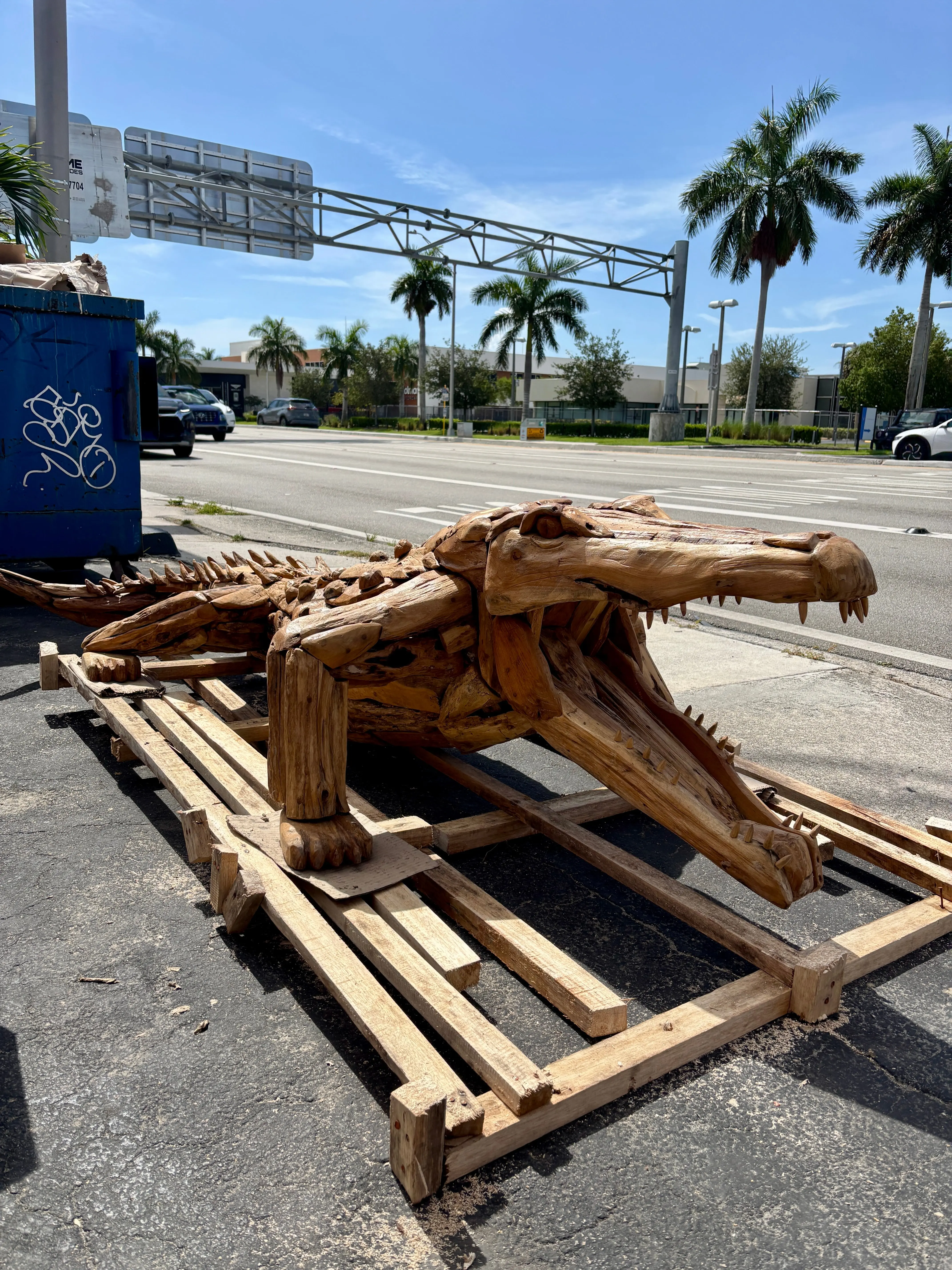 Alligator Statue 260x120x66 Cm – Teak Wood
