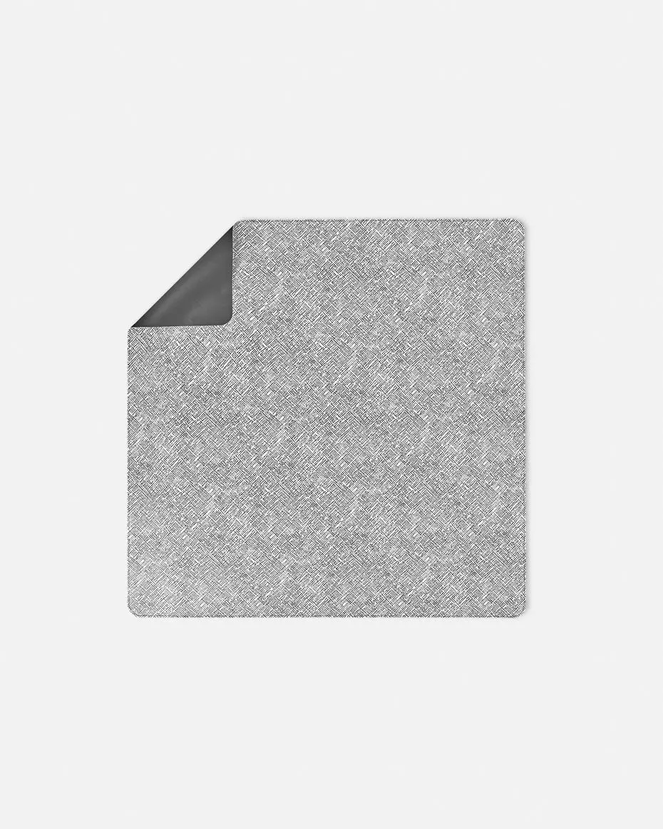 Licorice Scattered Dot