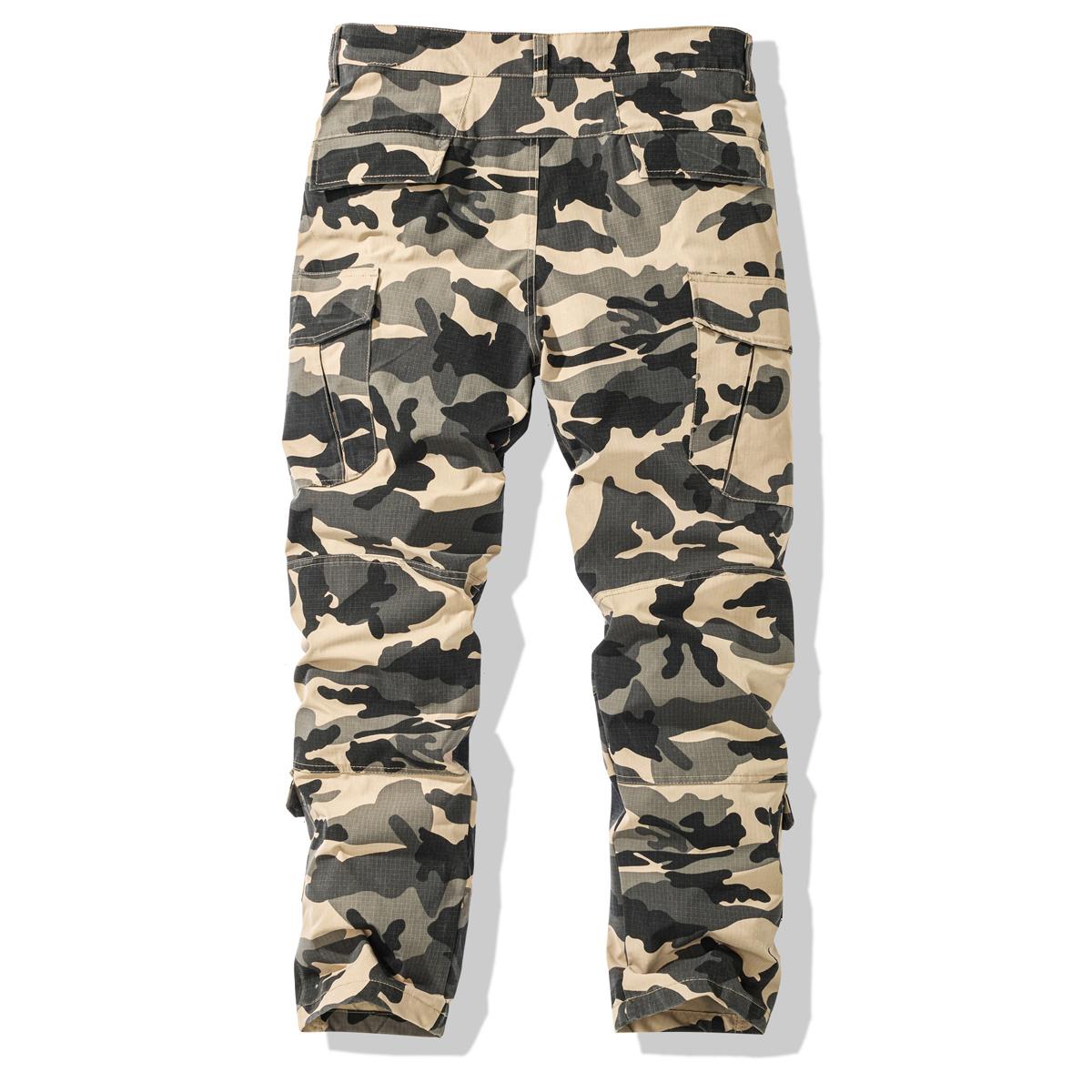 Heavyweight camouflage work pants that are durable and highly functional, featuring a camouflage pattern for work environments and spring use.