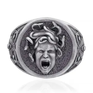 Angry Gorgon Medusa Ring