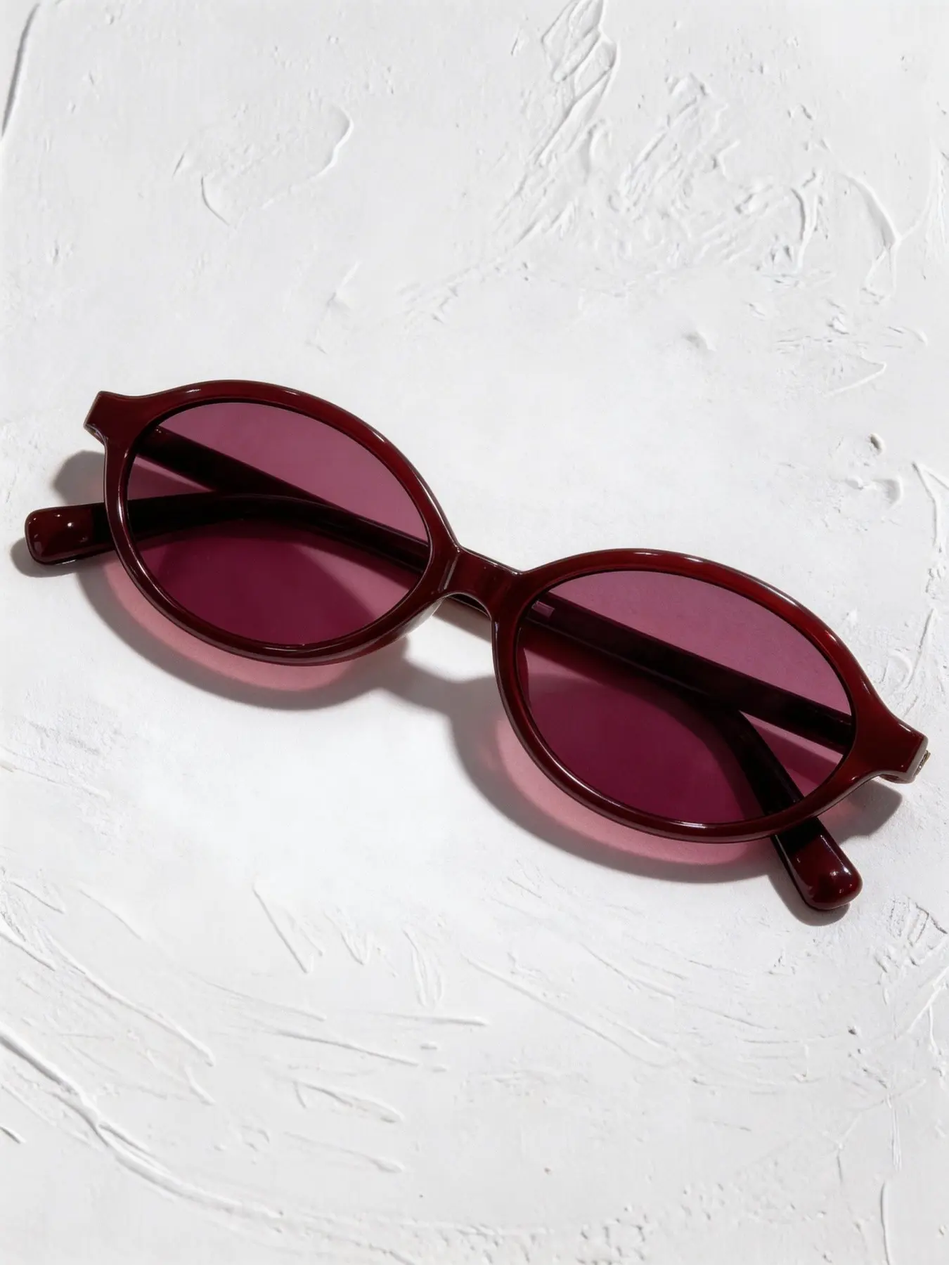 Women's Wine Oval Frame Sunglasses, French Vintage Style, Perfect for Daily Outing and Dates, Fashionable and Stylish Accessories, Classic Oval Sunglasses, Trendy Vintage Sunglasses