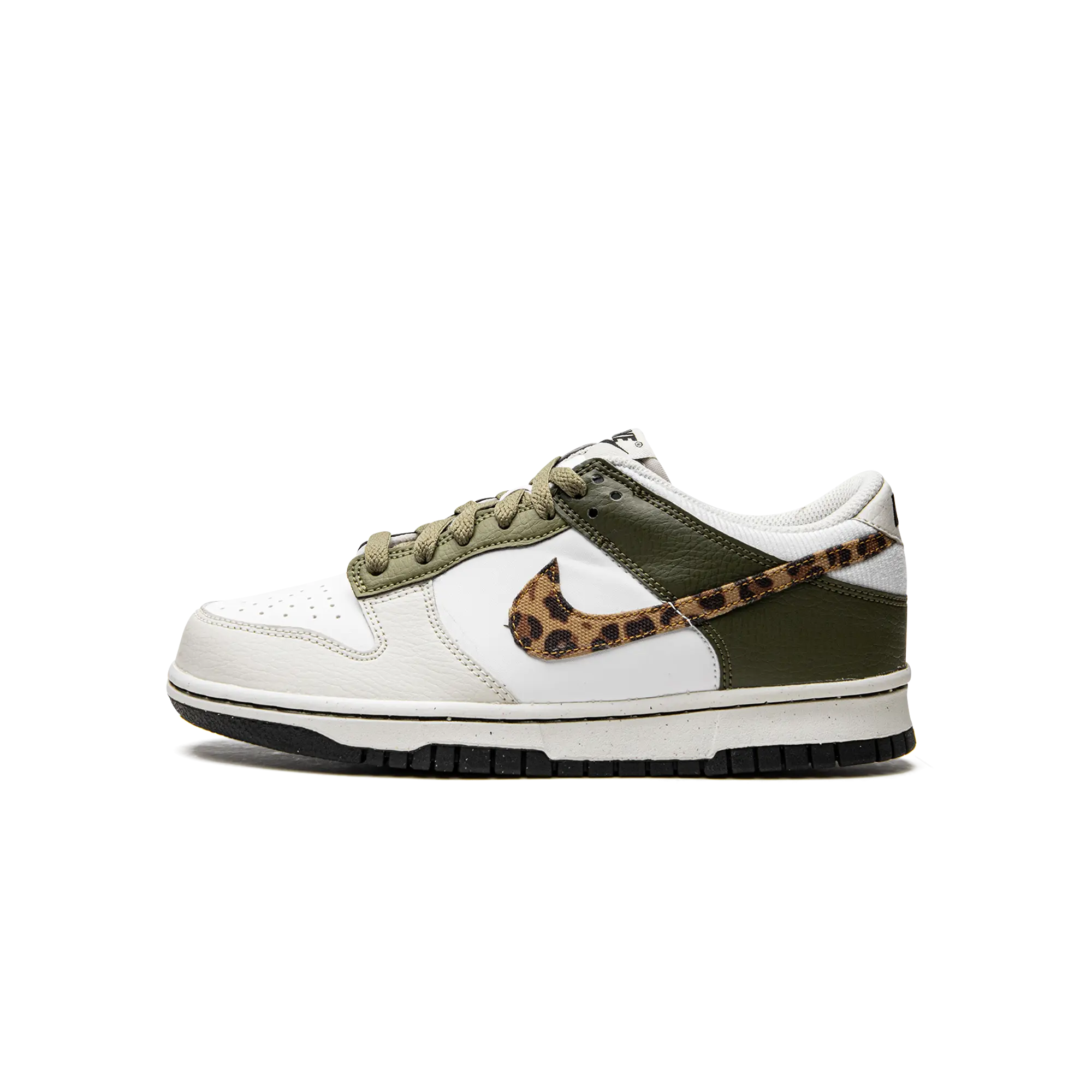 Dunk Low GS "Animal Instinct" DX9282 100