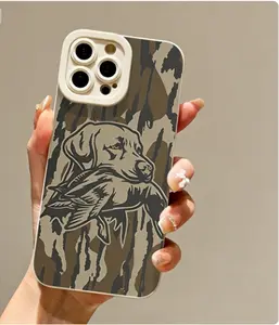 Phone Case: Featuring a Duck Hunting Dog in a Camouflage Design, for iPhone Models 17/17 Air/17 Pro/17 Pro Max/16/16 Plus/16 Pro/16 Pro Max/15/14/13/12/11 series. an Excellent Present for Those Passionate about Hunting. A Wonderful Comb