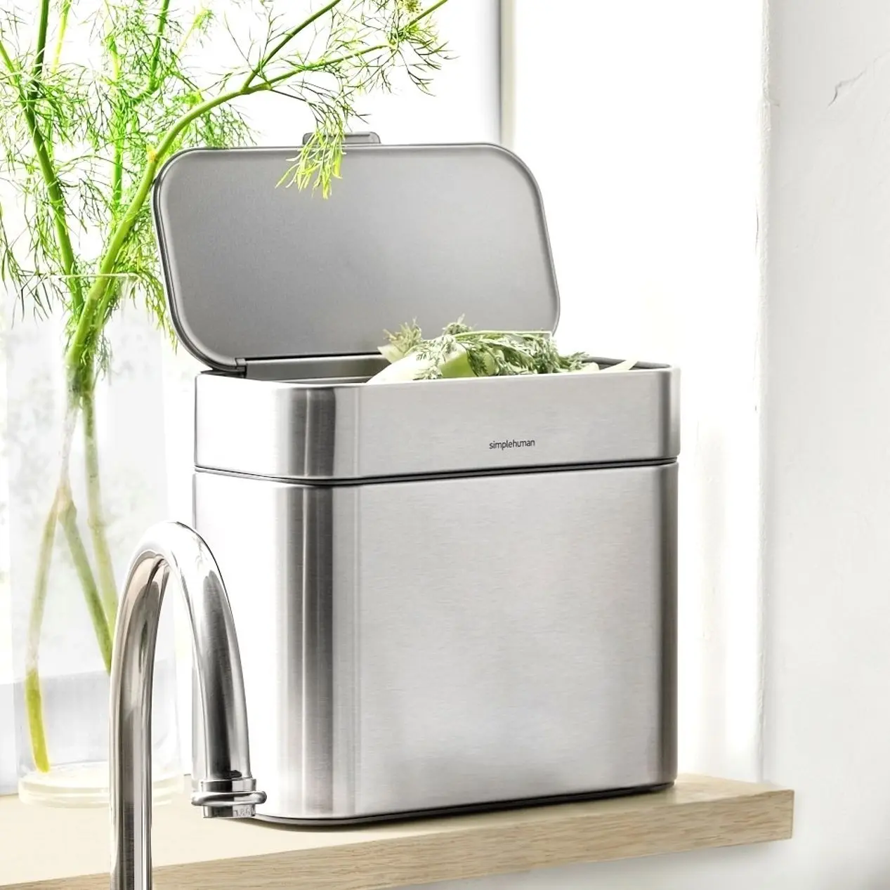 simplehuman™ 4-Liter Compost Caddy