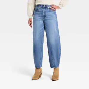 Women's High-Rise Easy Barrel Jeans - Universal Thread