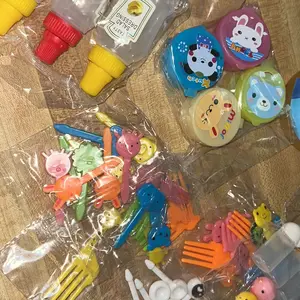 Cute Cartoon Design Food Picks Set, 1 Set Including Lovely Sauce Squeeze Bottle & Dessert Forks & Sauce Box & Liquid Bottle, Kitchen Supplies for Indoor & Outdoor, Fall Decor, Men Gifts, Tableware, Cutlery