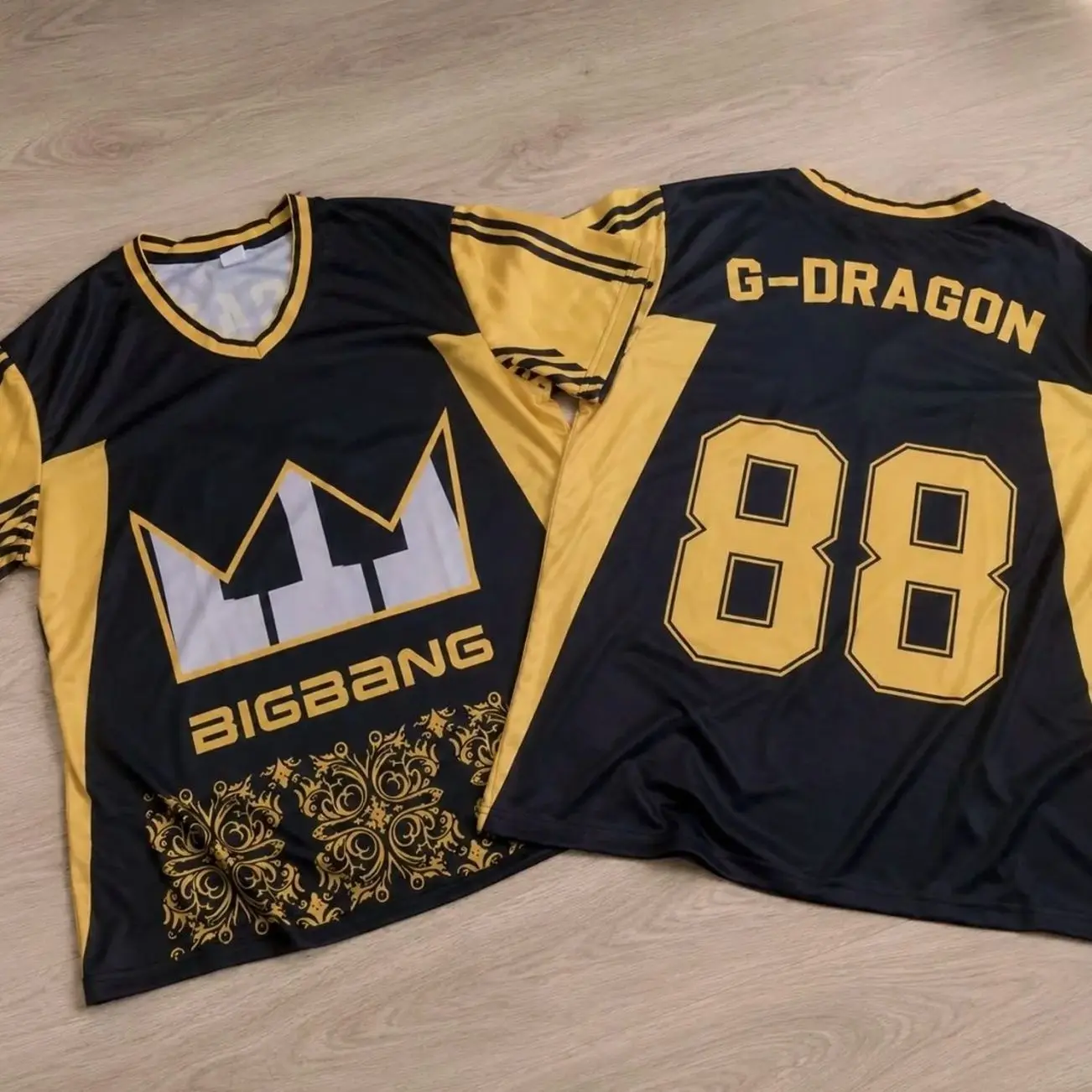 BIGBANG Jersey Tricot Shirt Gold Black | XX:COSMOS J49