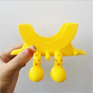 Creative, practical, and fun, smiley face dishwashing sponge holder with drainage holes for water drainage