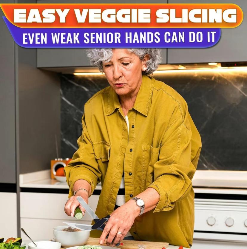 2-in-1 Kitchen Scissors with Built-In Cutting Board, Stainless Steel Food Shears with Safety Lock, Easy Cutter for Meat, Chicken, Vegetables, Fruit and Cheese