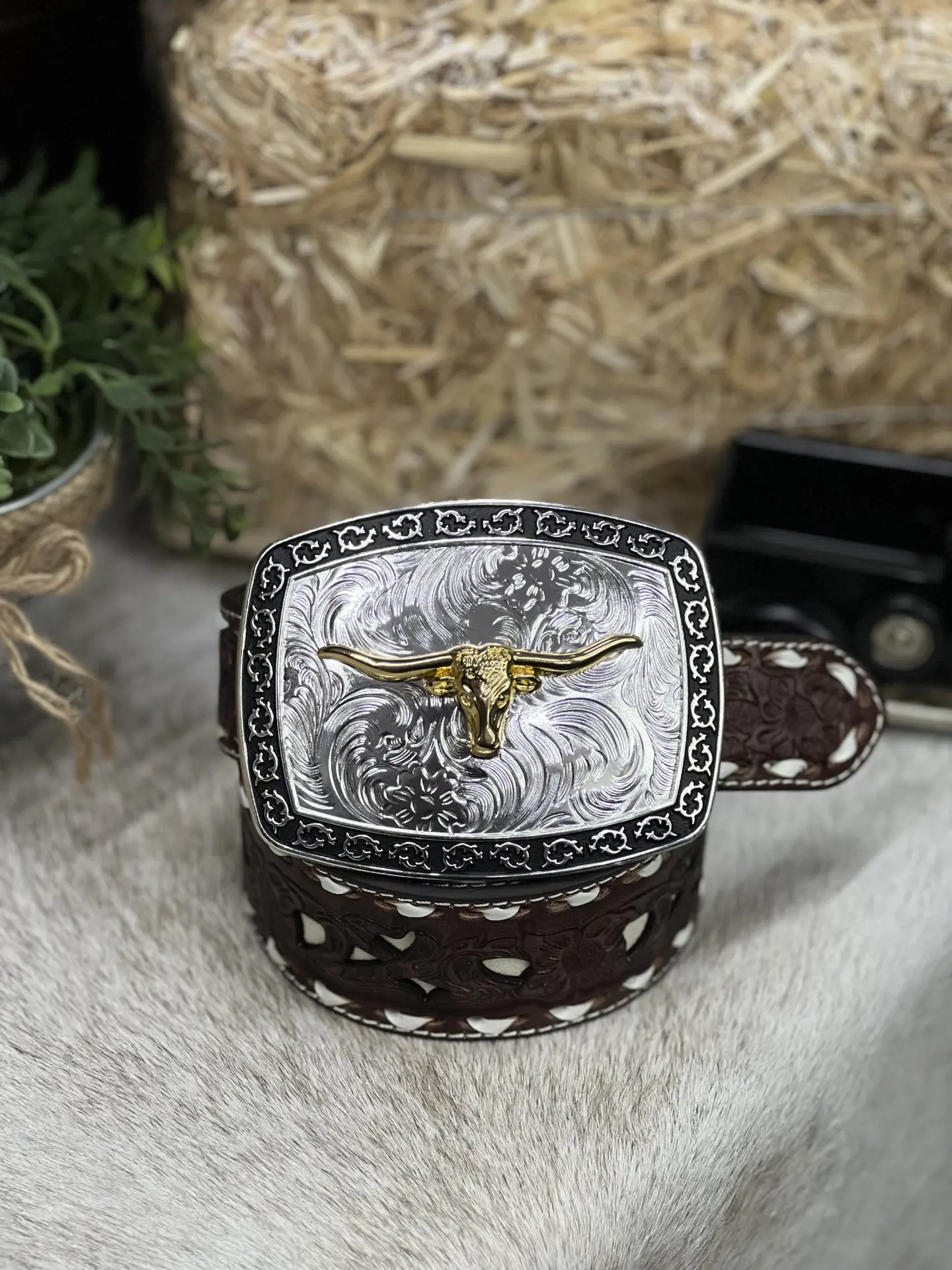 Vintage LongHorn on silver Buckle