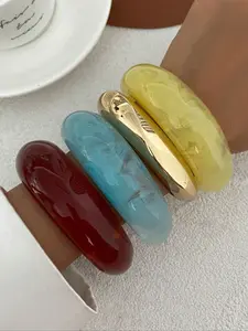 Vintage Punk Style Acrylic Resin Bracelet, Stackable Bracelet, Trendy Bangles, Irregular Cuff Design, Bold Chunky Design, Multi-Color Jewelry for Women, Perfect for Daily Wear & Parties