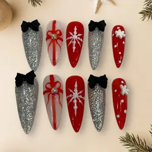 (005)Christmas Delight Press On Nails - Festive Holiday Manicure
