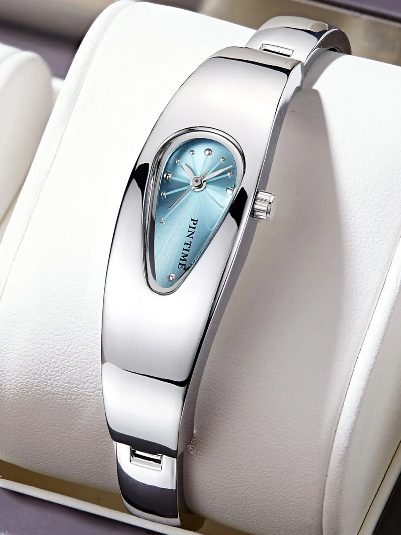 Women's Quartz Analog Watch Y2K Millennium Vintage Water Drop Strap, Elegant and Fashionable, Multiple Styles and Colors Available, Quartz Wrist Watches